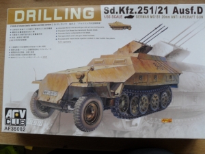 AFV CLUB 1/35 35082 Sd.Kfz 251/21 Ausf.D DRILLING